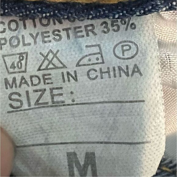 NWT Estampados wide leg Women's Distressed Jeans Size Medium - Picture 12 of 13